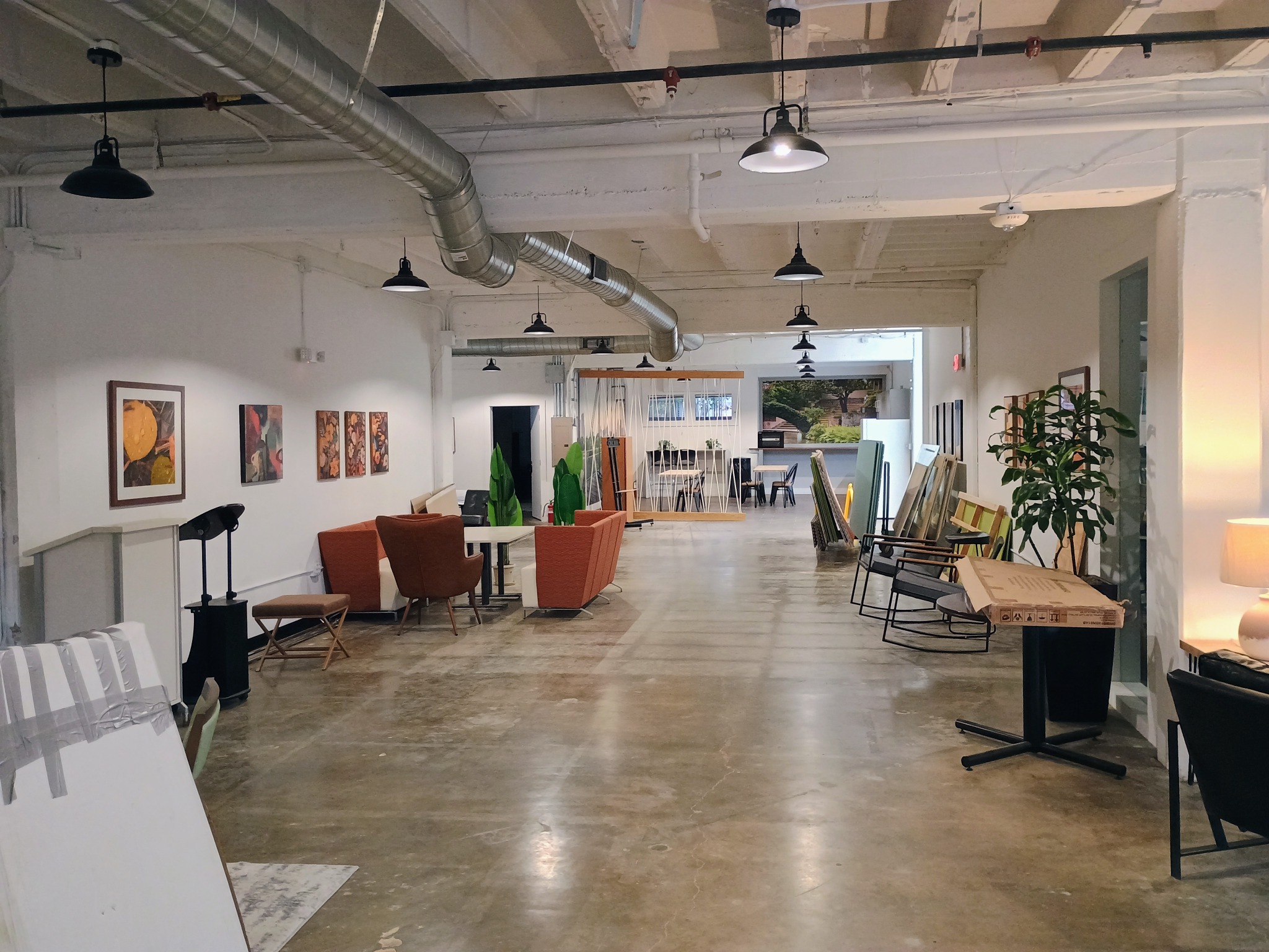 First-floor photograph 6