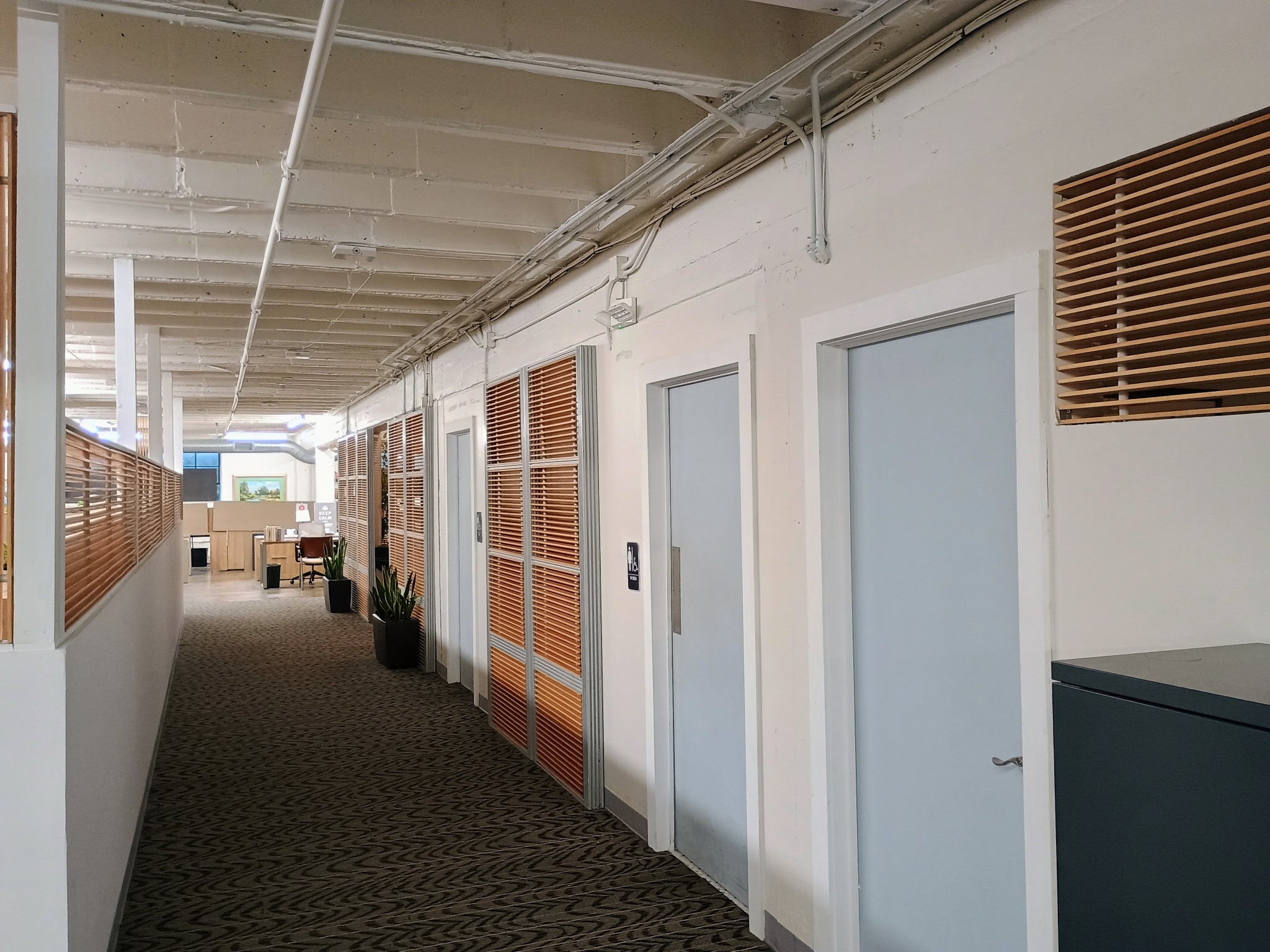 Second-floor photograph 9